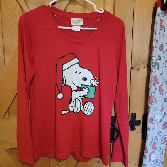 Munki Munki Snoopy Christmas Present Santa Hat Pajamas Size Medium - Picture 3 of 8